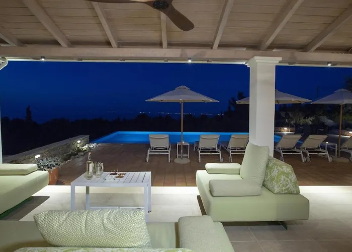 Borsa Secluded Retreat With Sea Views Gym Lefkáda