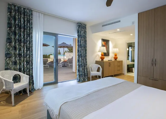 Borsa Secluded Retreat With Sea Views Gym Lefkáda