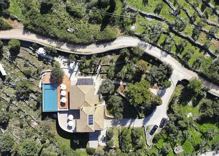 Borsa Secluded Retreat With Sea Views Gym 빌라